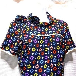 Charming Retro Inspired TOP Multi Colored Flower BLOUSE Short Sleeve w Tie Sash